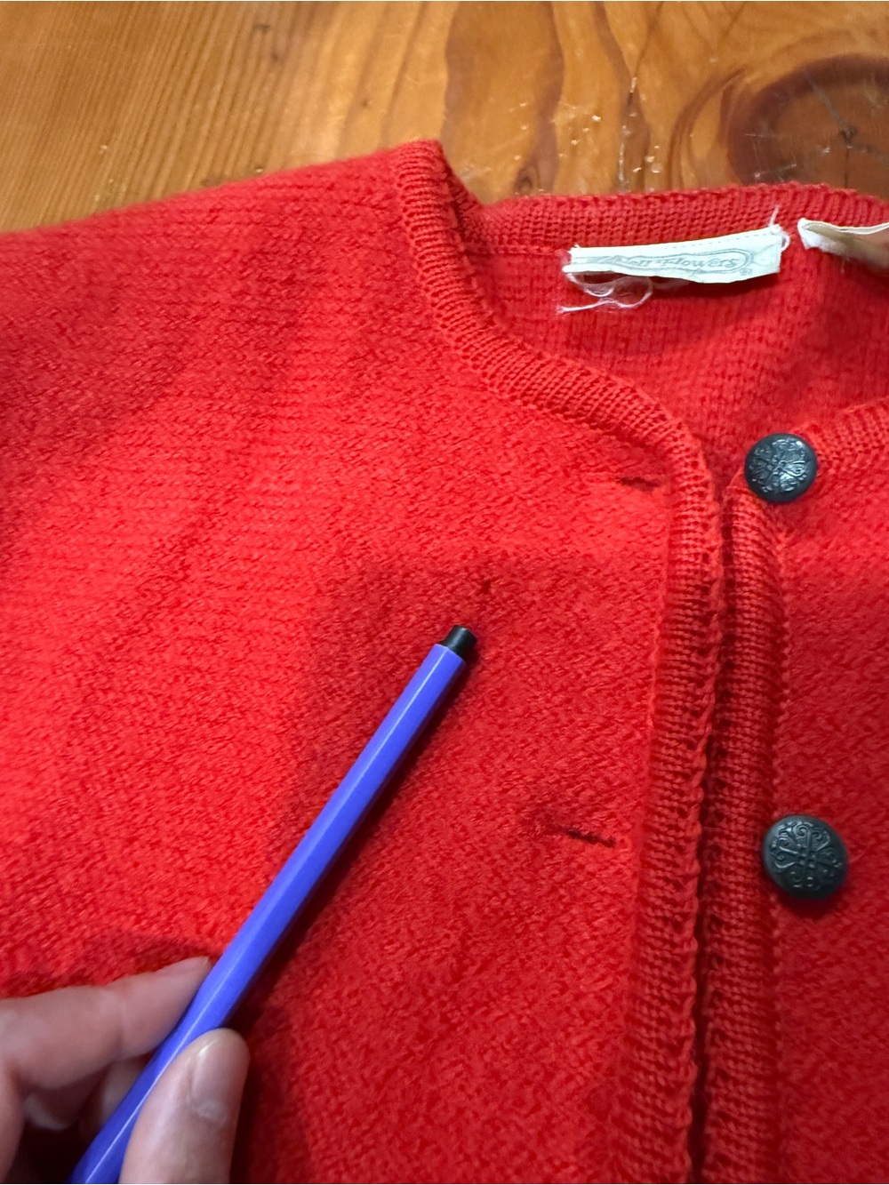 100% Wool Red Women's Button-Front Cardigan - Picture 6 of 10